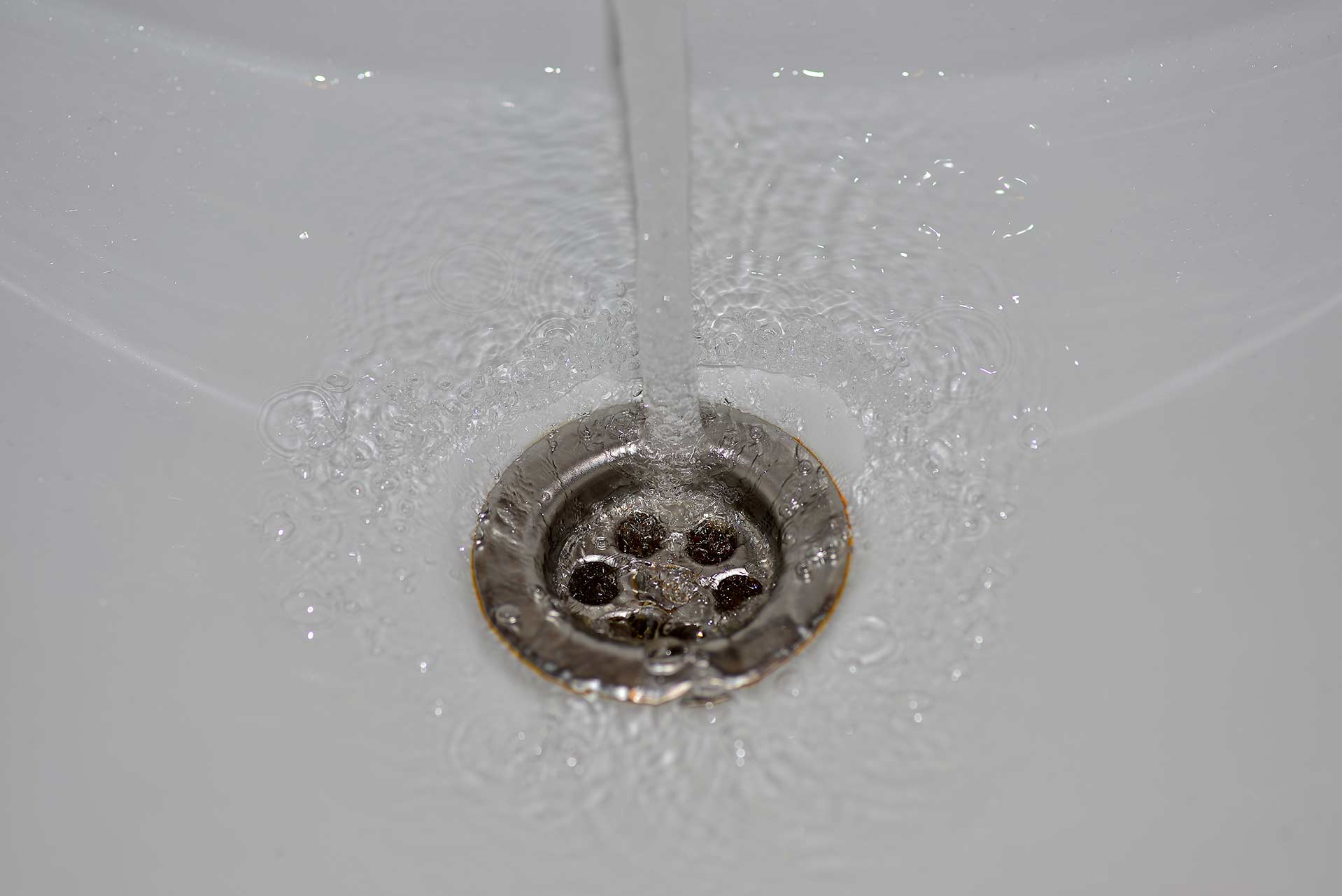 A2B Drains provides services to unblock blocked sinks and drains for properties in Sands End.